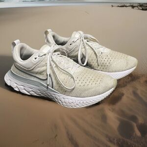 Nike React Infinity Run Flyknit 2 CT2423-102 Women's White Sneakers Size 7.5